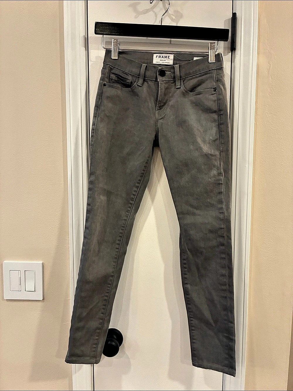 FRAME Le Skinny de Jeanne Skinny Jeans Gray Waist 24